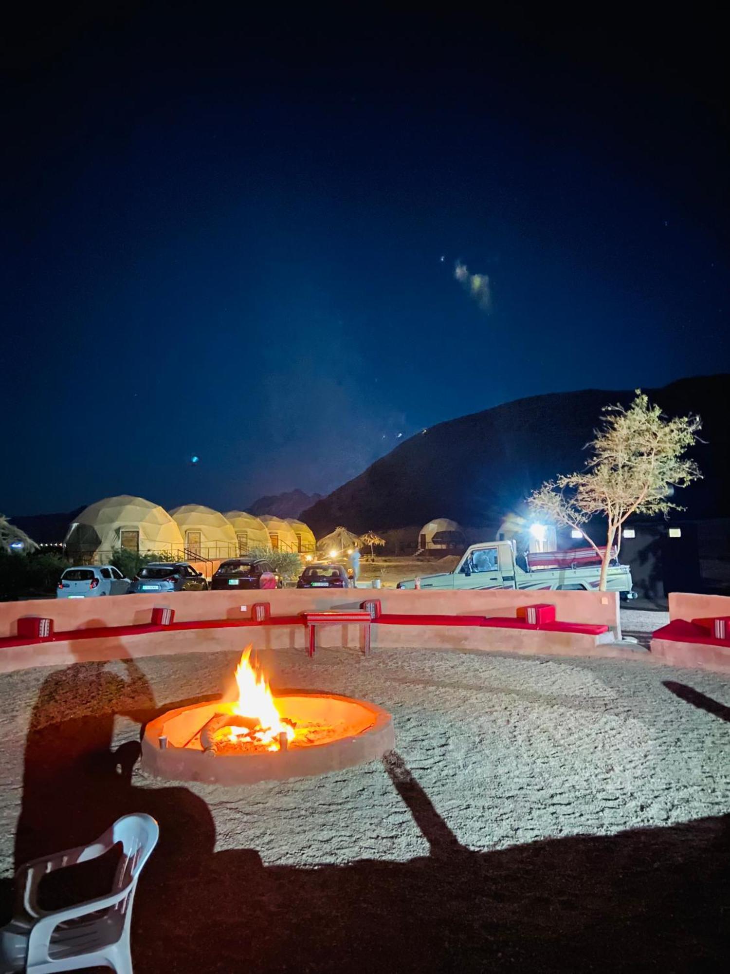 Отель Bilal Luxury Camp Вади-Рам Экстерьер фото